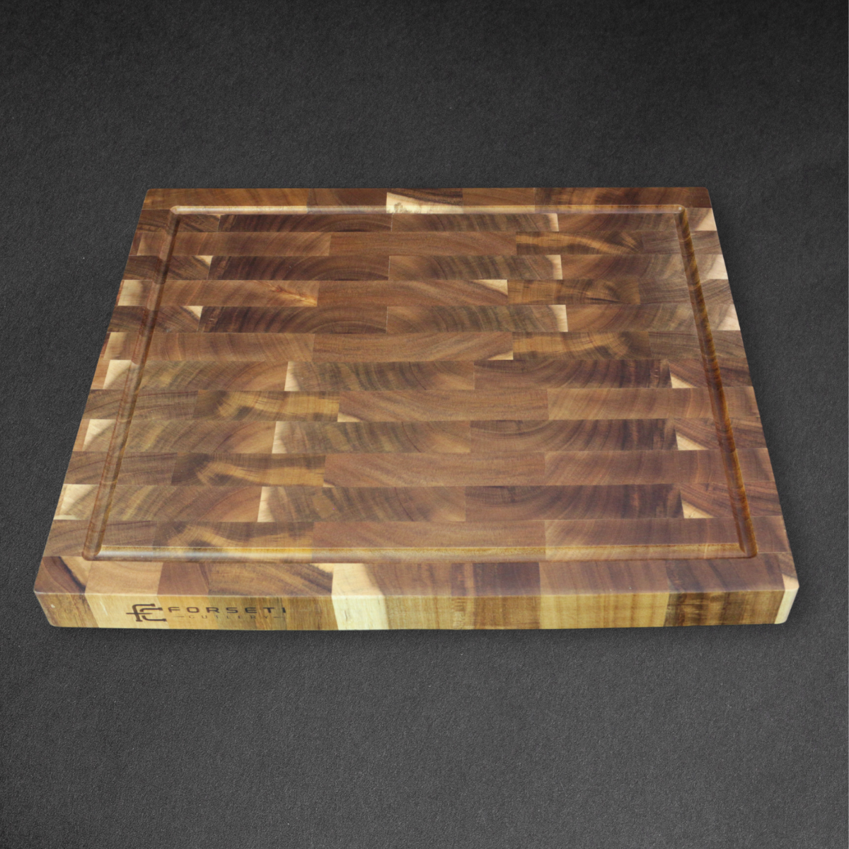 Bladewolf Acacia Cutting Board - BLEM