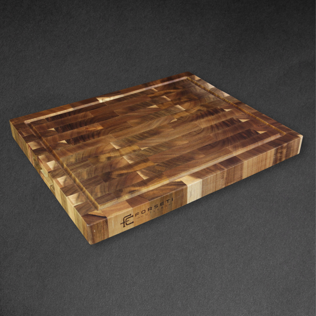 Bladewolf Acacia Cutting Board - BLEM