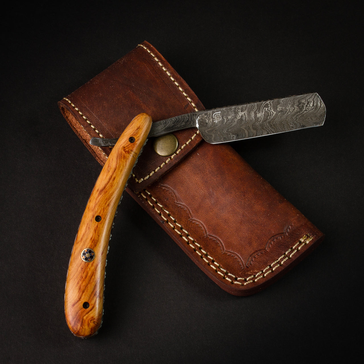 Throat Cutter Hand-Forged Damascus Steel Straight Razor - Olive Wood