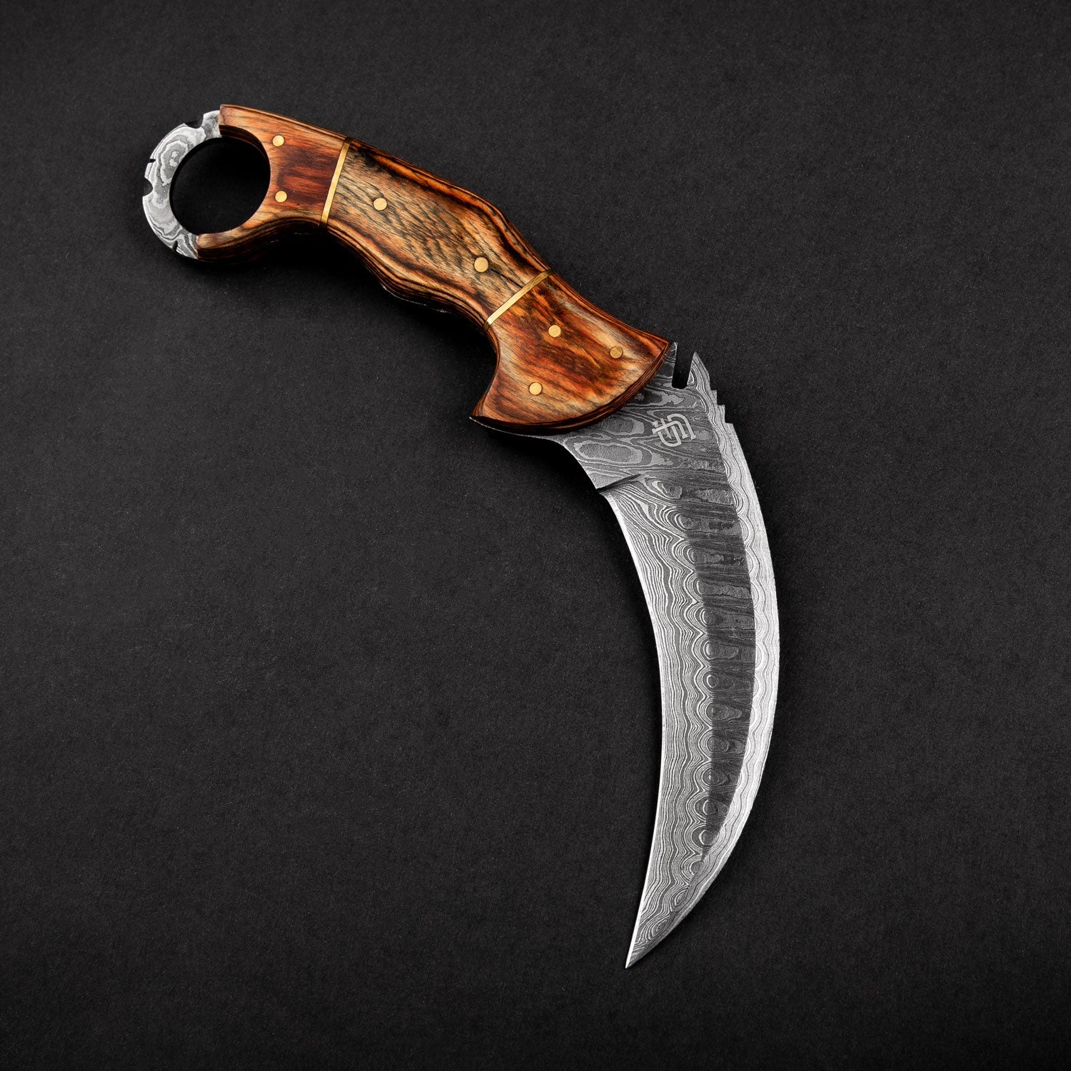 Tiger's Claw Hand-Forged Damascus Steel Karambit - Tali Wood