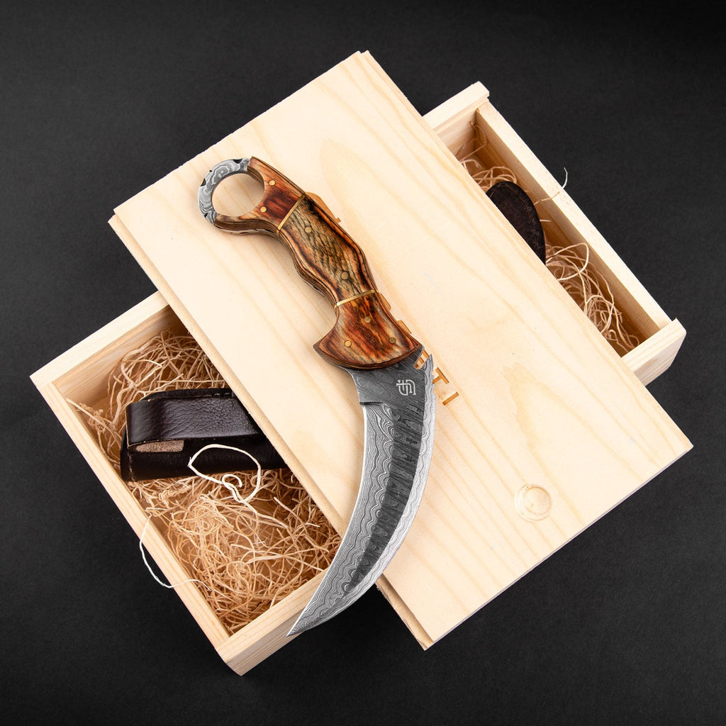 Tiger's Claw Hand-Forged Damascus Steel Karambit - Tali Wood