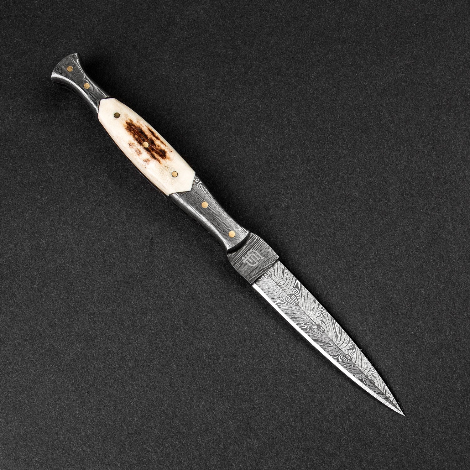 Morgan le Fay Hand-Forged Damascus Steel Dagger - Stag Antler