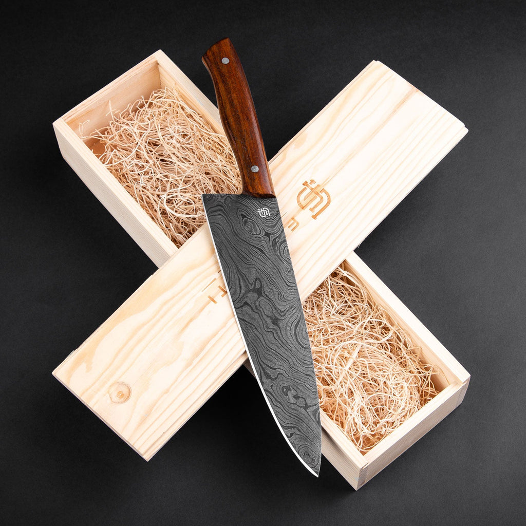 Kodiak Hand-Forged Damascus Steel 8" Chef Knife - Walnut
