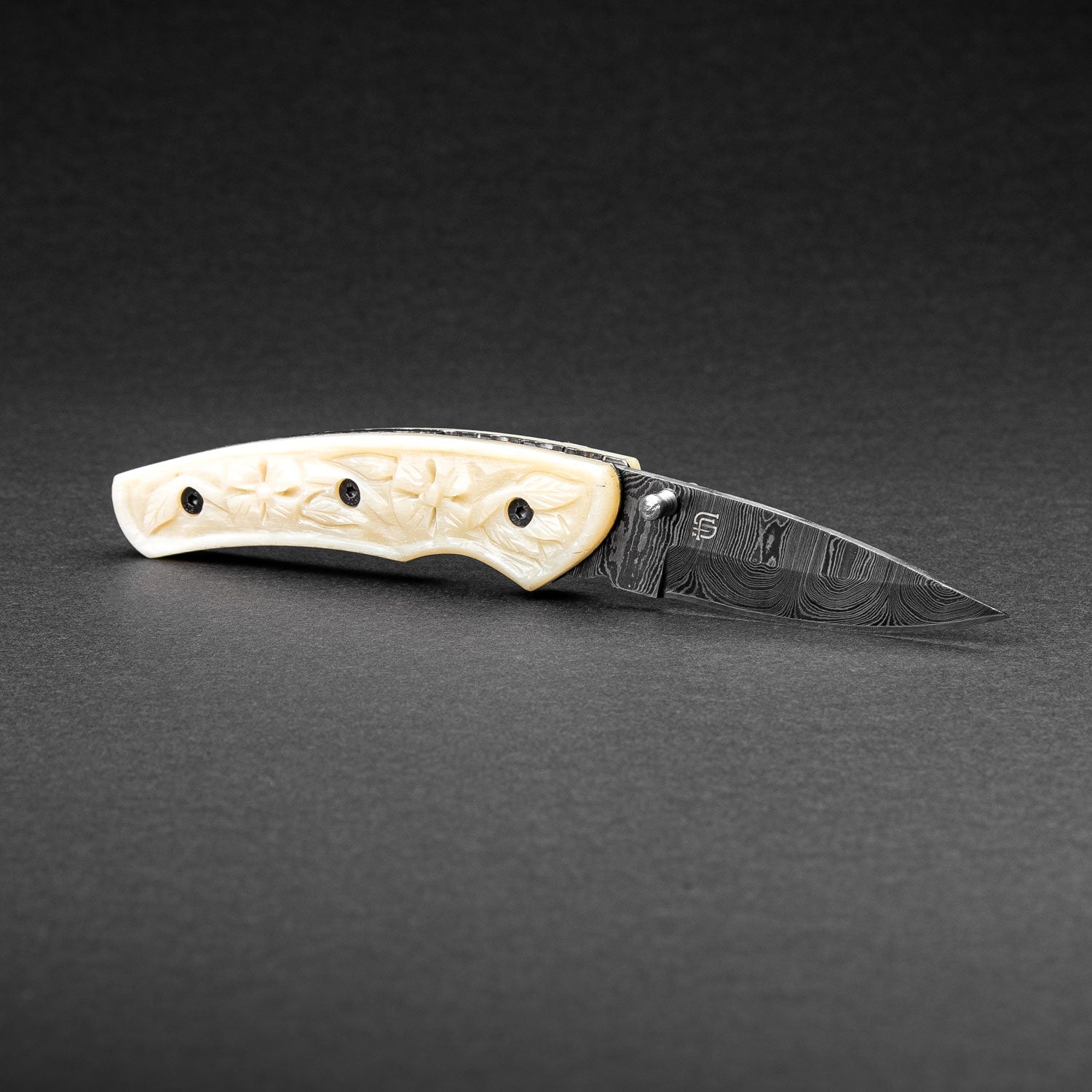 Barca Hand-Forged Damascus Steel Folding Knife - Carved Bone