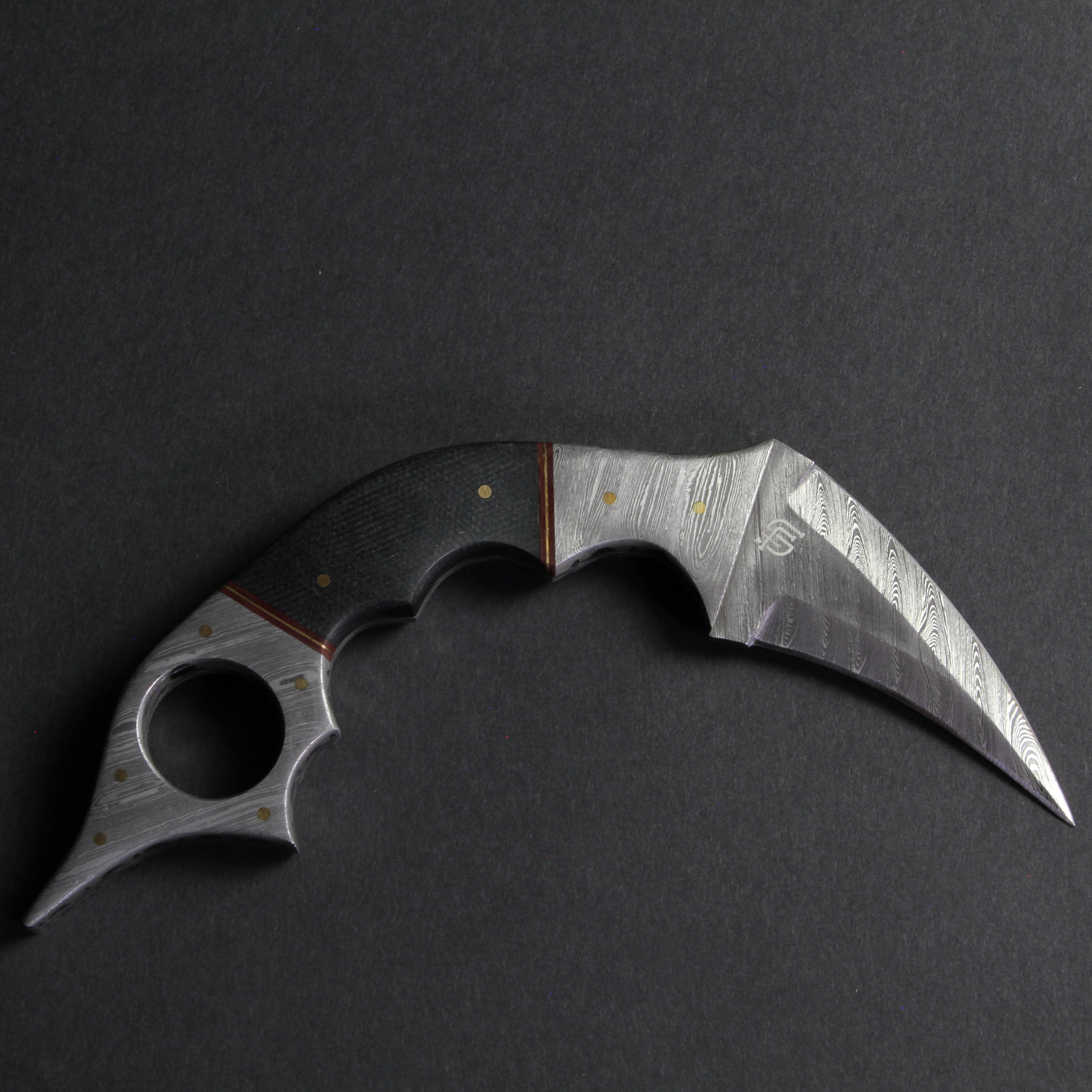 Dragon's Claw Hand-Forged Damascus Steel Karambit - G10
