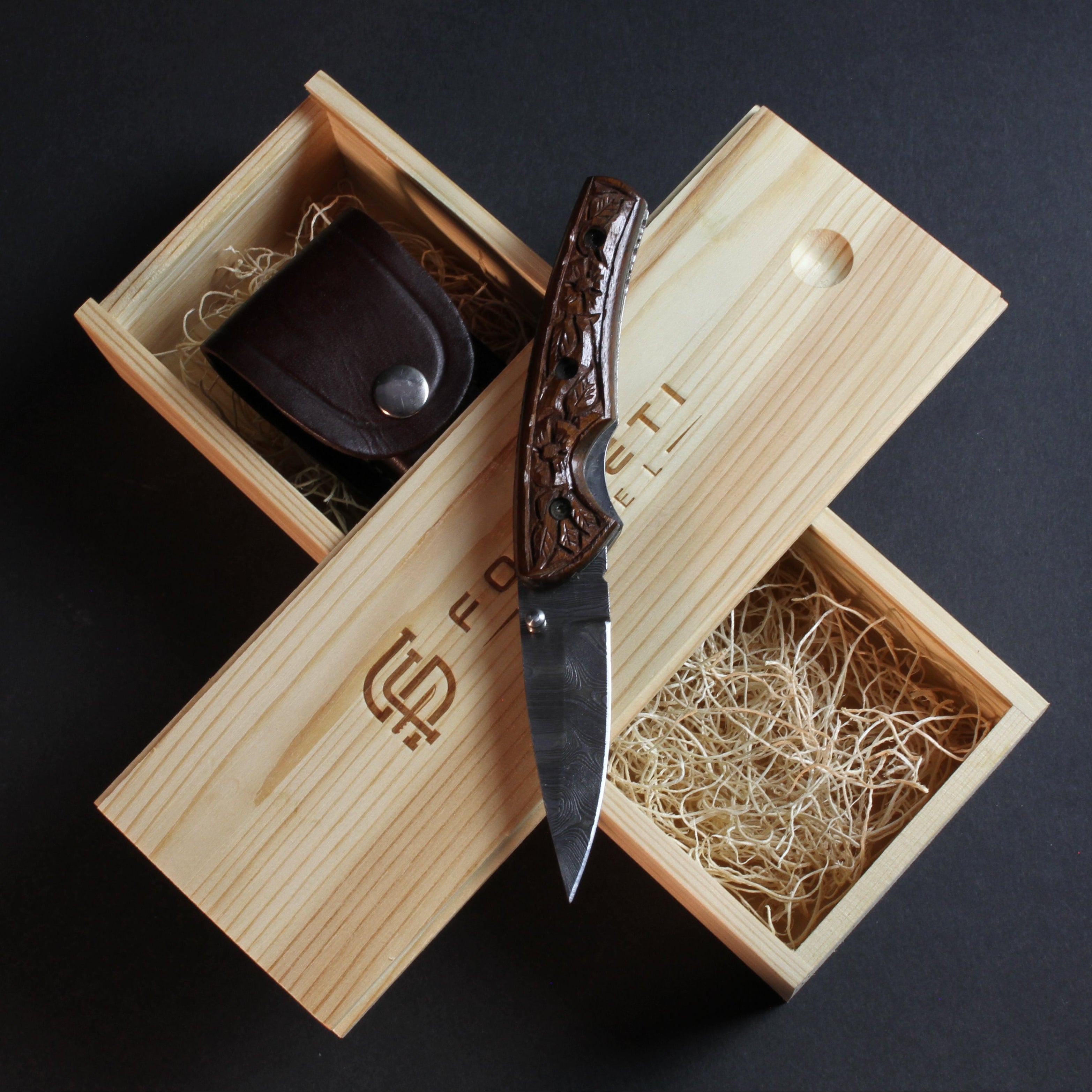 Barca Hand-Forged Damascus Steel Folding Knife - Tali Wood