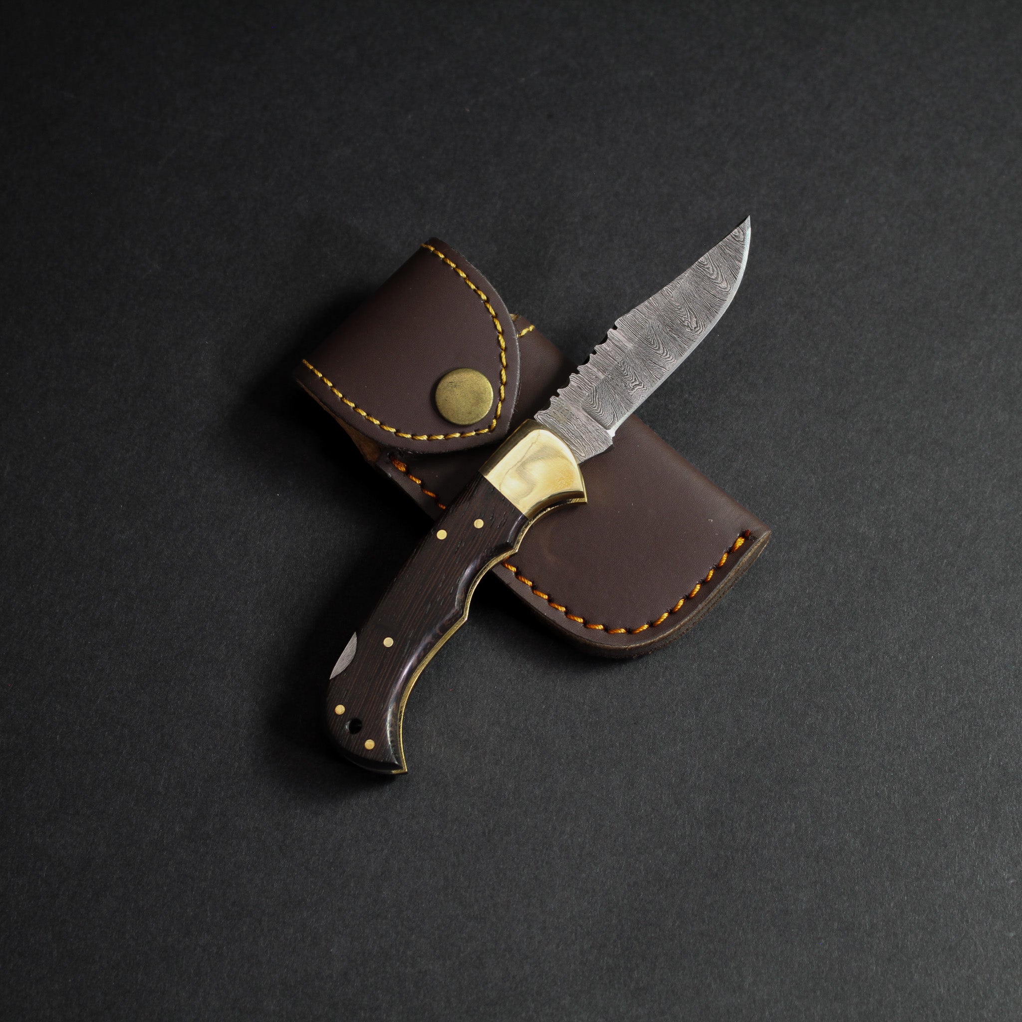 Freuchen Hand-Forged Damascus EDC Folding Knife - Wenge Wood