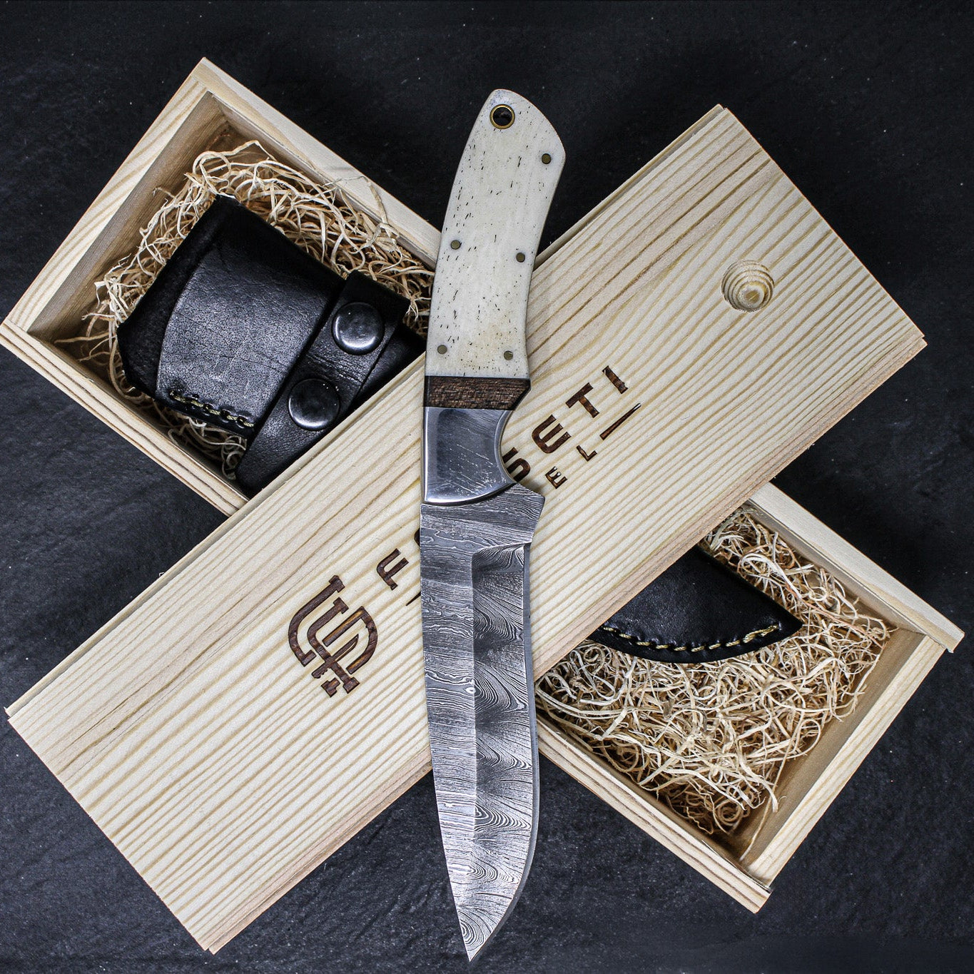 Sir Edmund Hand-Forged Damascus Steel Knife - Camel Bone and Walnut