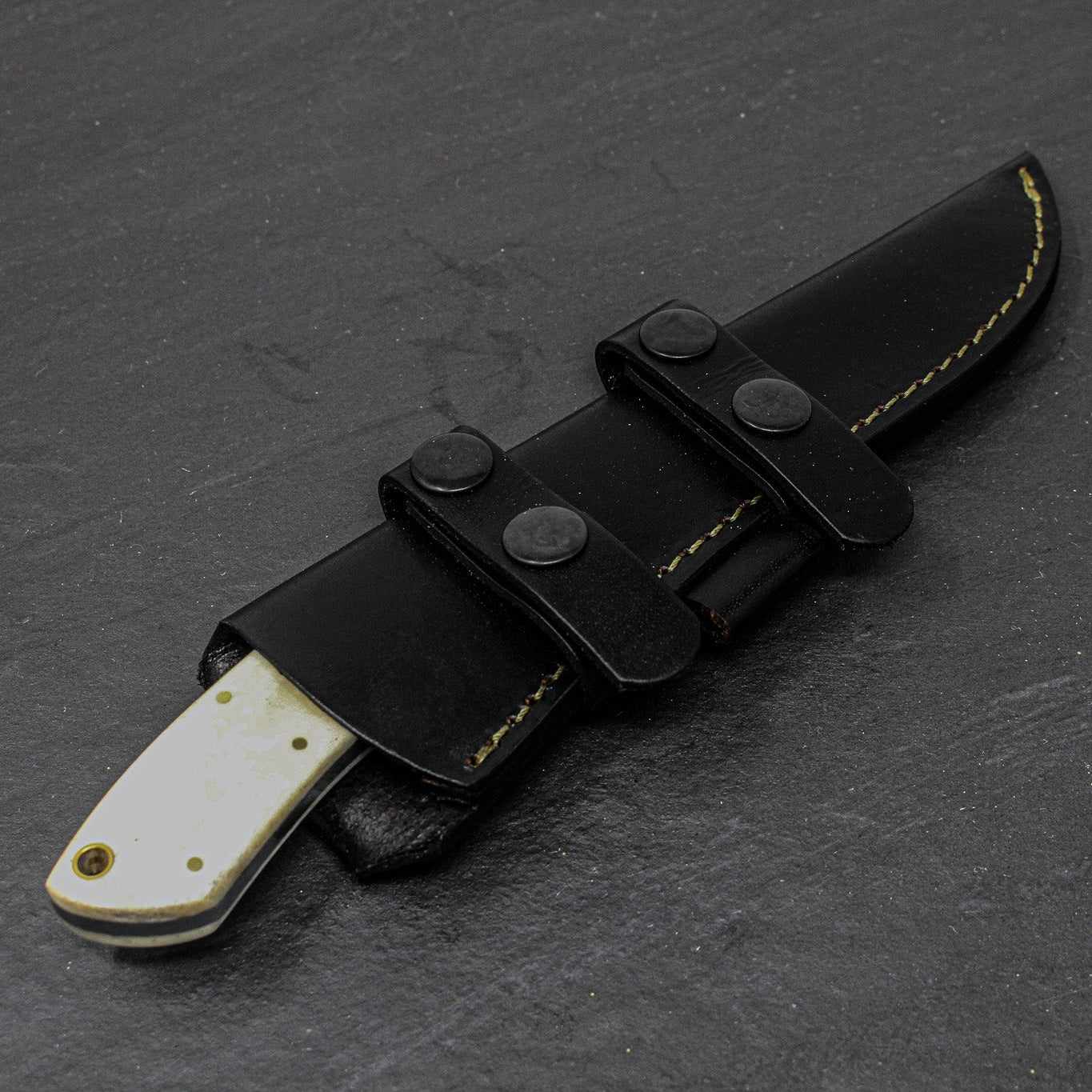 Sir Edmund Hand-Forged Damascus Steel Knife - Camel Bone and Walnut