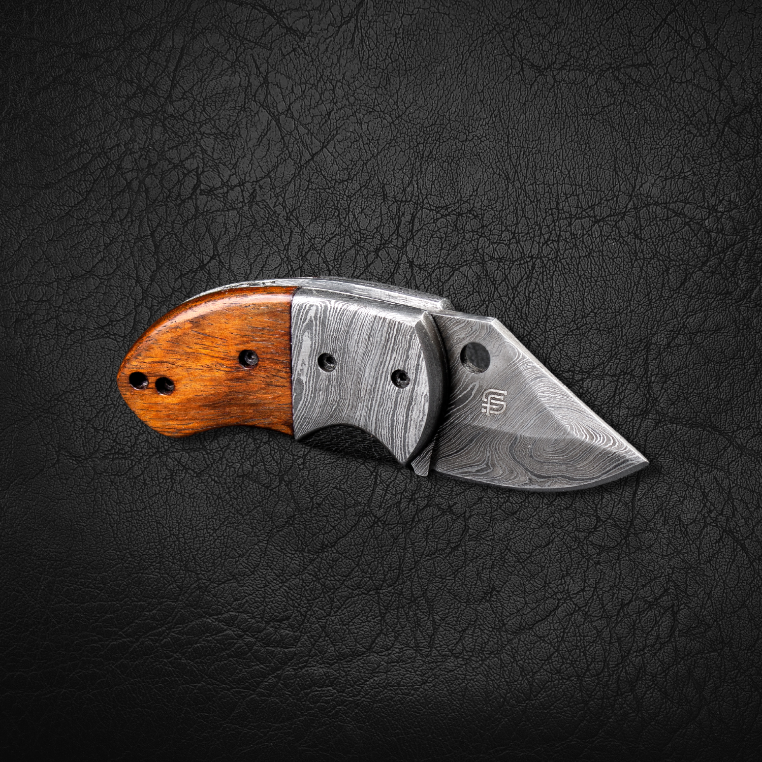 Lightoller Hand-Forged Damascus Steel EDC Folding Knife - Rosewood - BLEM