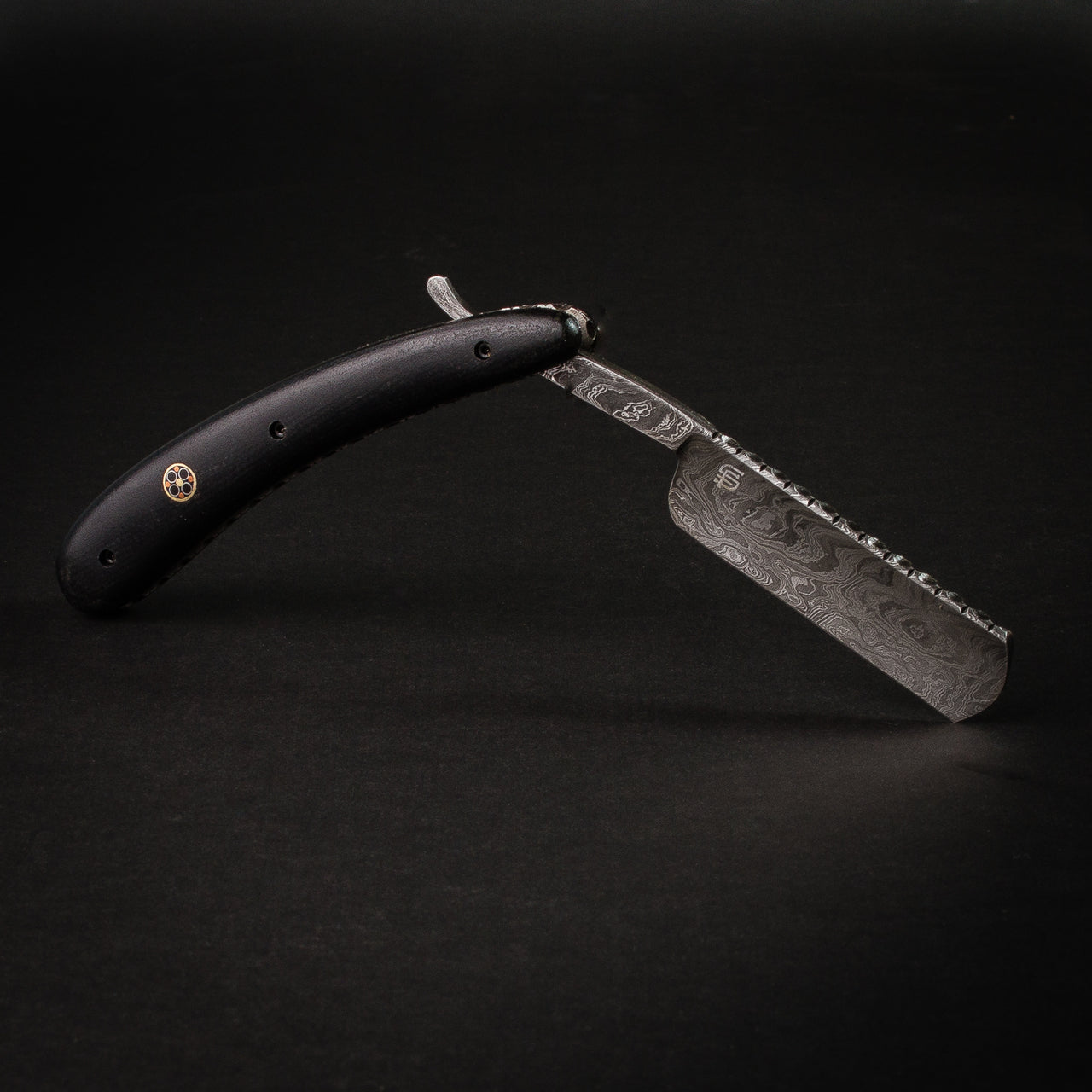 Throat Cutter Hand-Forged Damascus Steel Straight Razor - Black G10