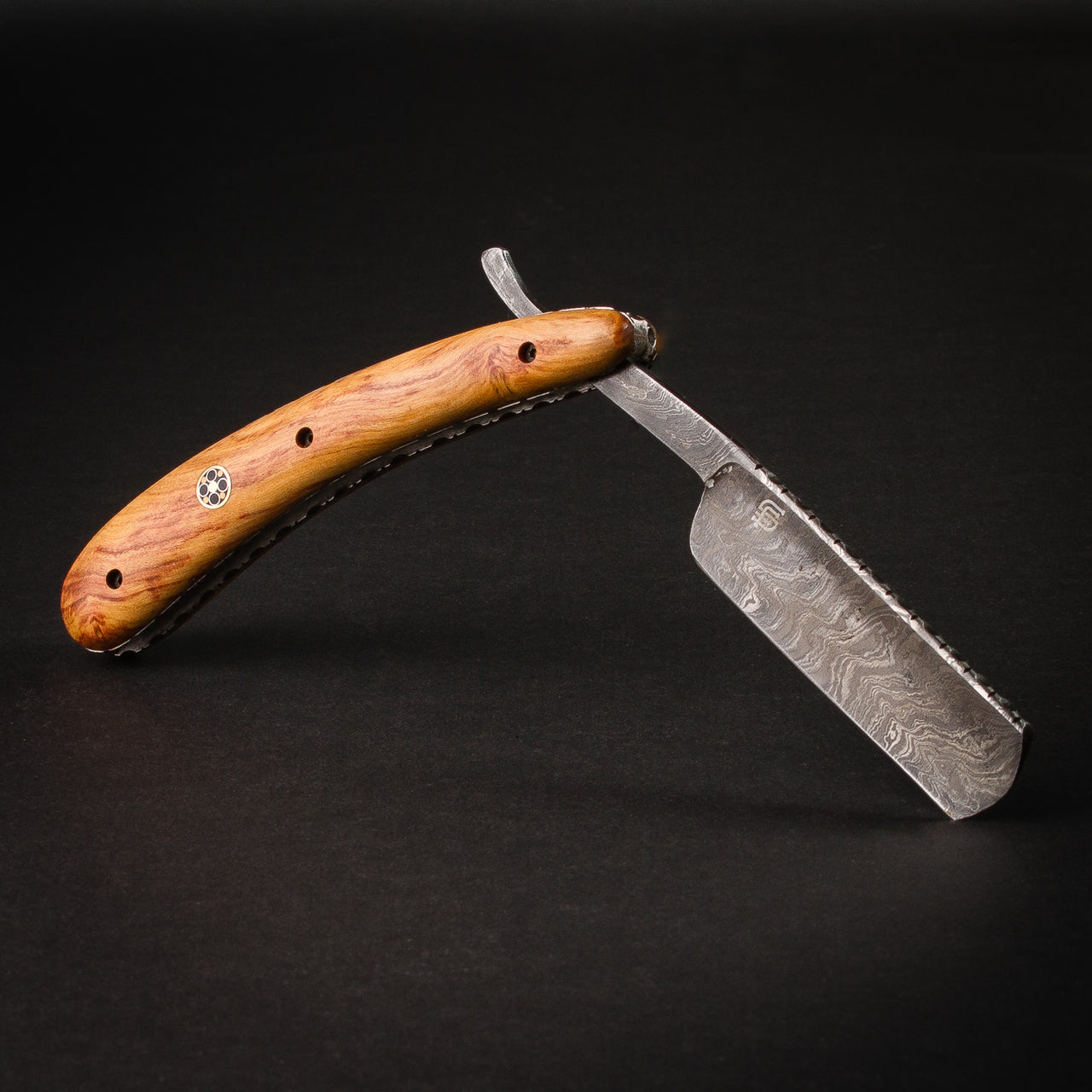Throat Cutter Hand-Forged Damascus Steel Straight Razor - Olive Wood