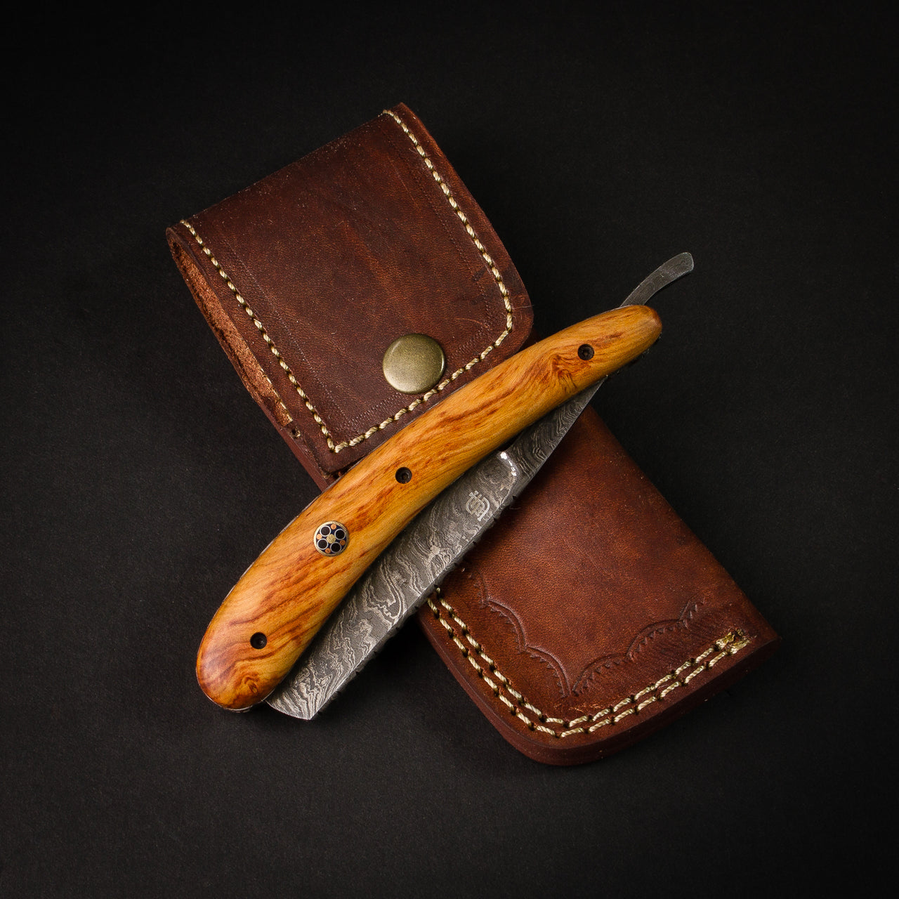 Throat Cutter Hand-Forged Damascus Steel Straight Razor - Olive Wood