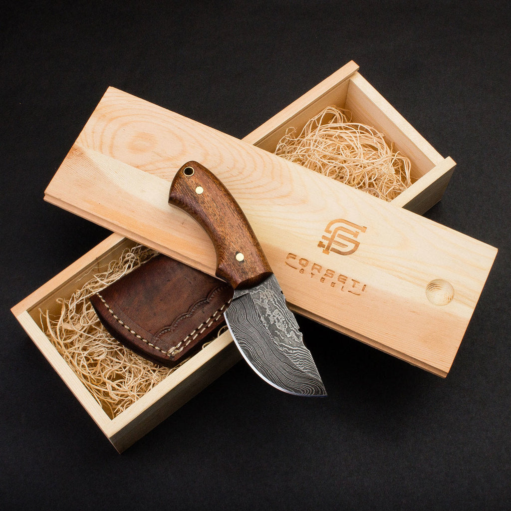 Colter Hand-Forged Damascus Steel Skinner - Walnut