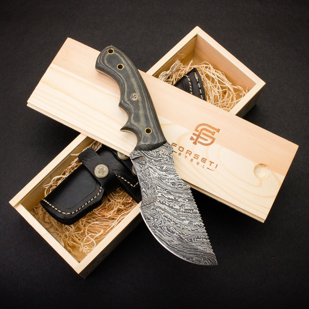 Ironside Hand-Forged Damascus Steel Tracker - G10
