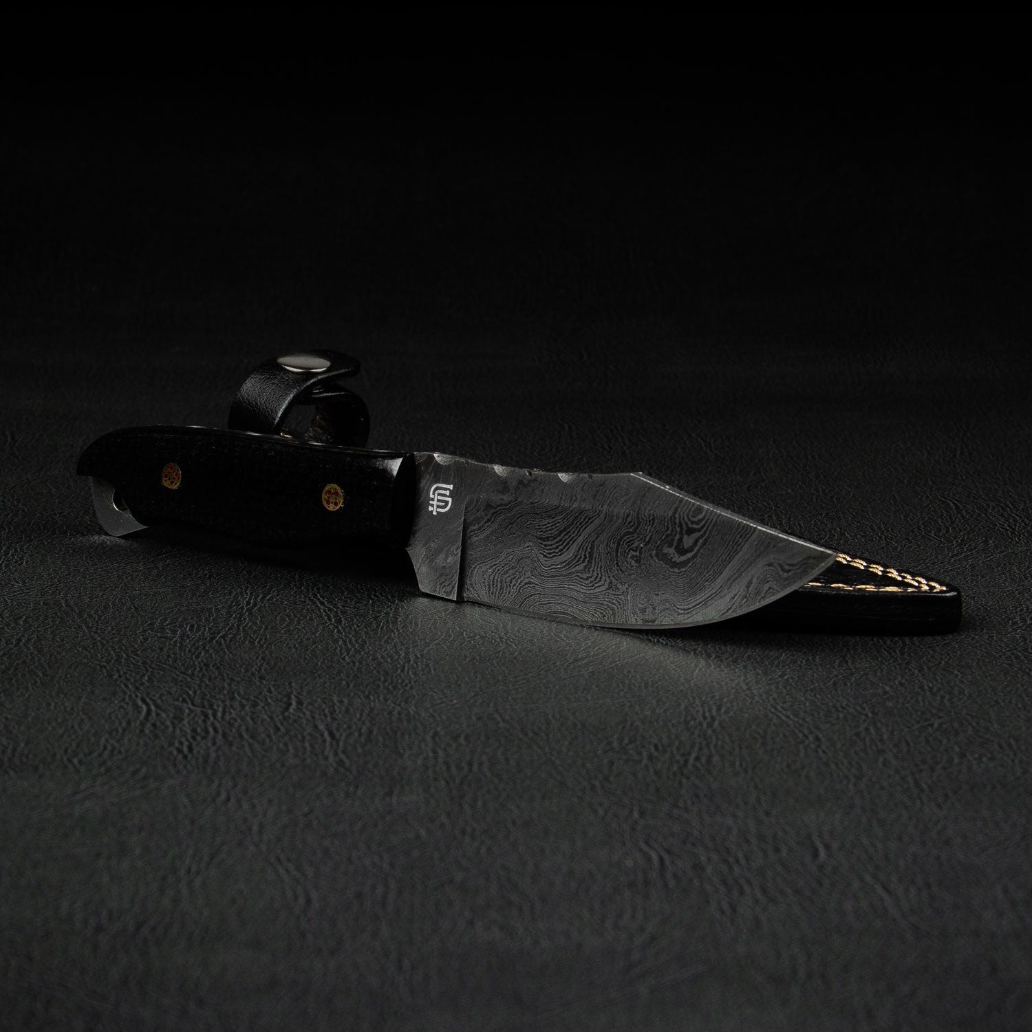 Becknell Hand-Forged Damascus Steel Hunting Knife - Black G10
