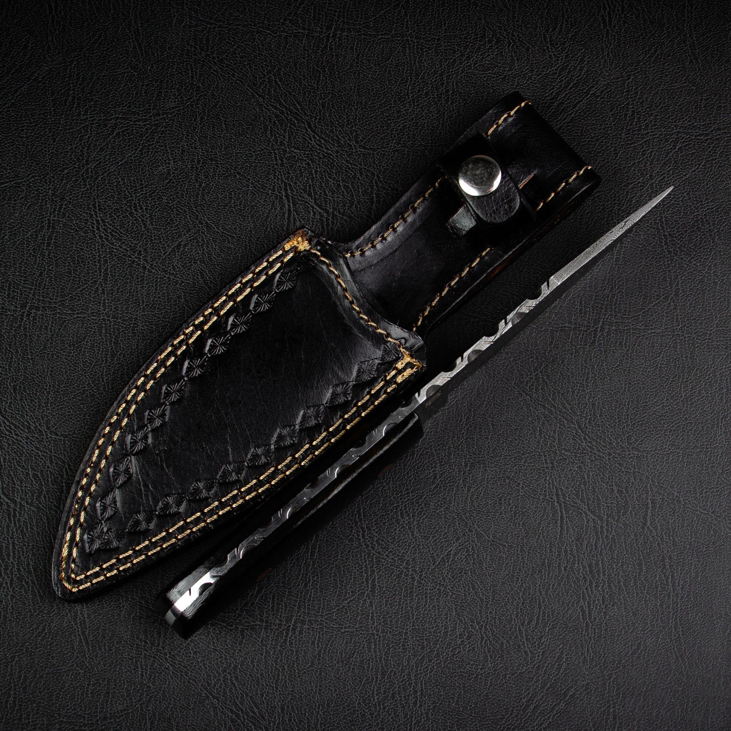Becknell Hand-Forged Damascus Steel Hunting Knife - Black G10