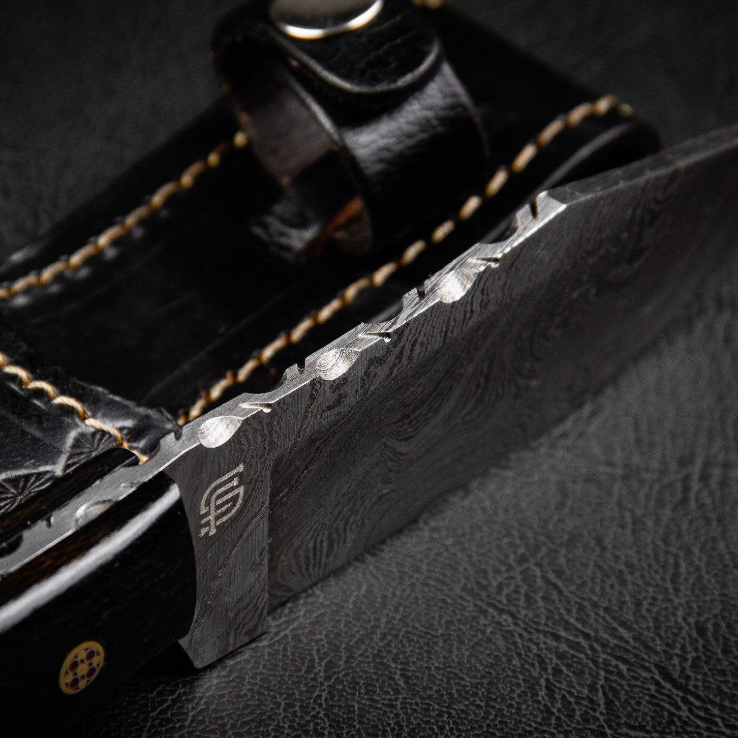 Becknell Hand-Forged Damascus Steel Hunting Knife - Black G10